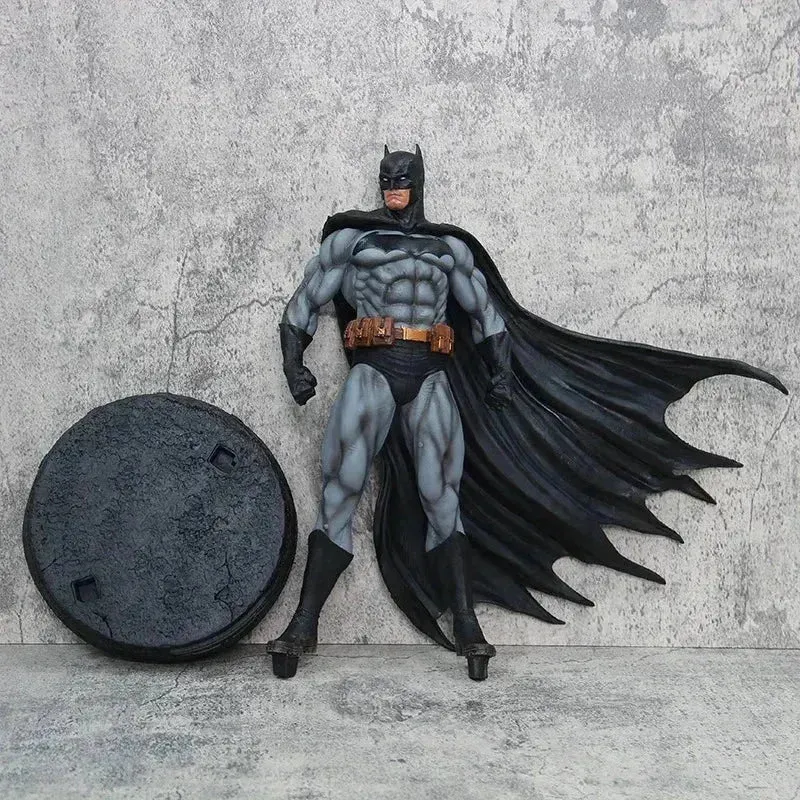 Batman The Dark Knight Figurine (38 cm)